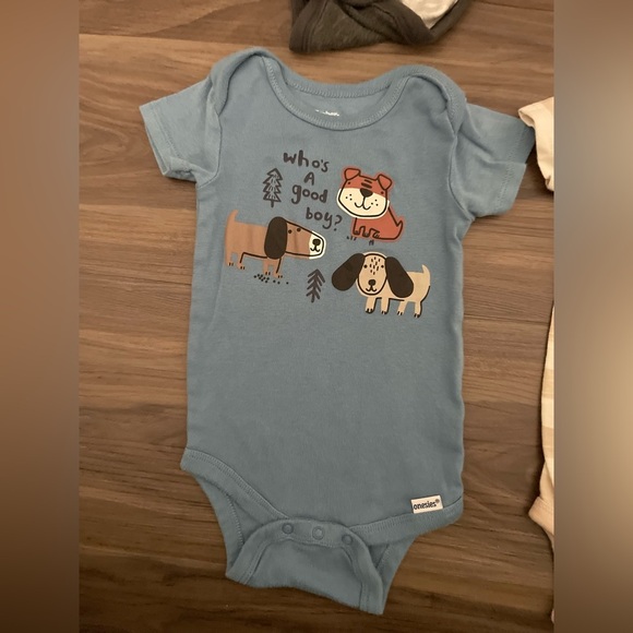 Gerber baby boy 4 piece bundle of multicolor onesies size 6-9 months - Picture 6 of 8